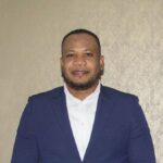 012. Edwin Carrasco, de Larimar Ecotours