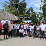 Parte de los tour operadores y comunicadores que visitaron a Clarine Beach Bar & Restaurant (2)